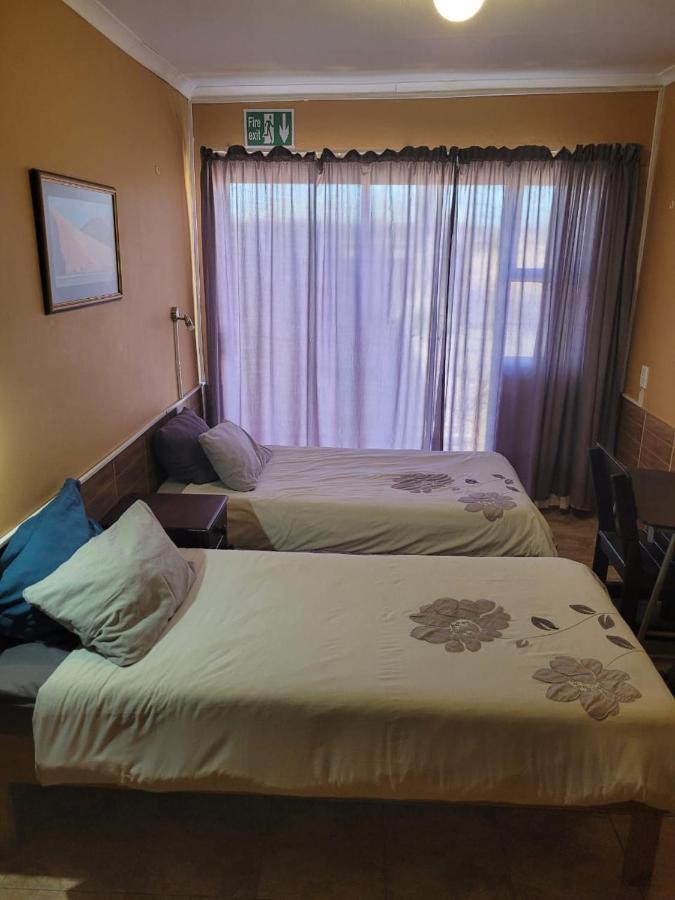 Skippers Backpackers Cc 鲸湾港 外观 照片